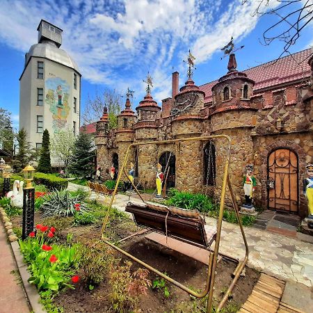 Hotel Усадьба-Музей Tirnauca Exteriér fotografie